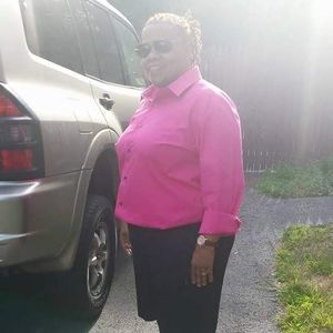 Meet your Posher, Diana deanie